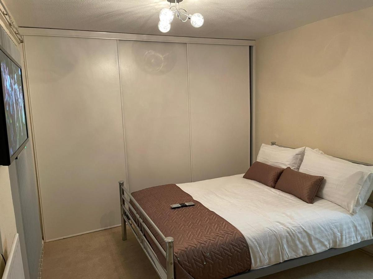 Elegant Devon Villa Luton  Luaran gambar